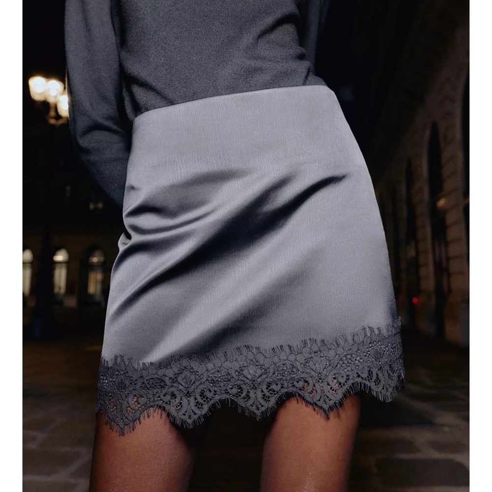 Zara LACE TRIM SKORT